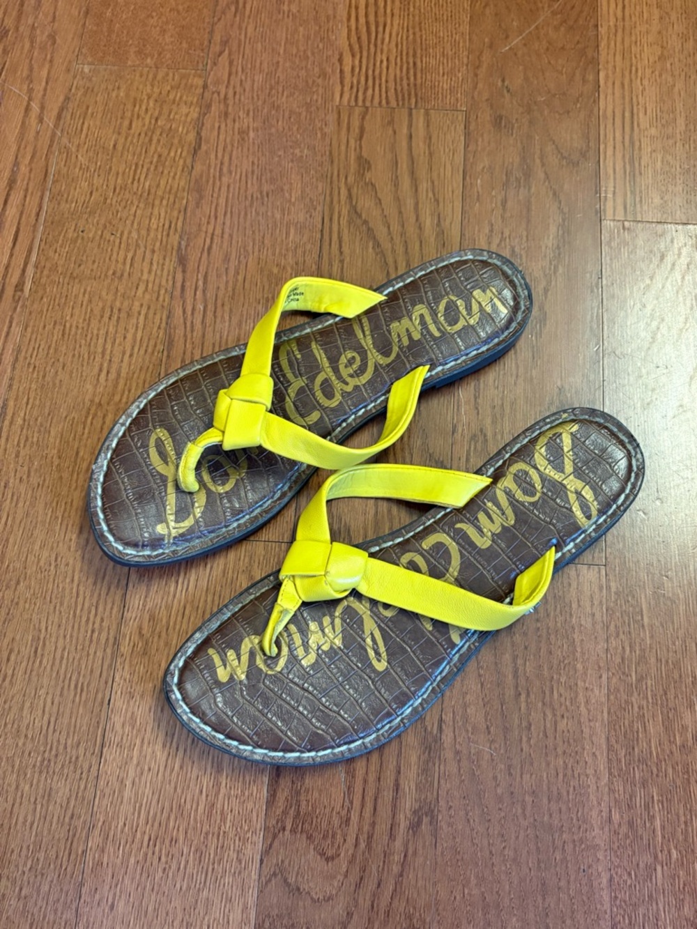 Sam Edelman “Giles” Yellow Knot Leather Thong Sandals. Size 6 1/2